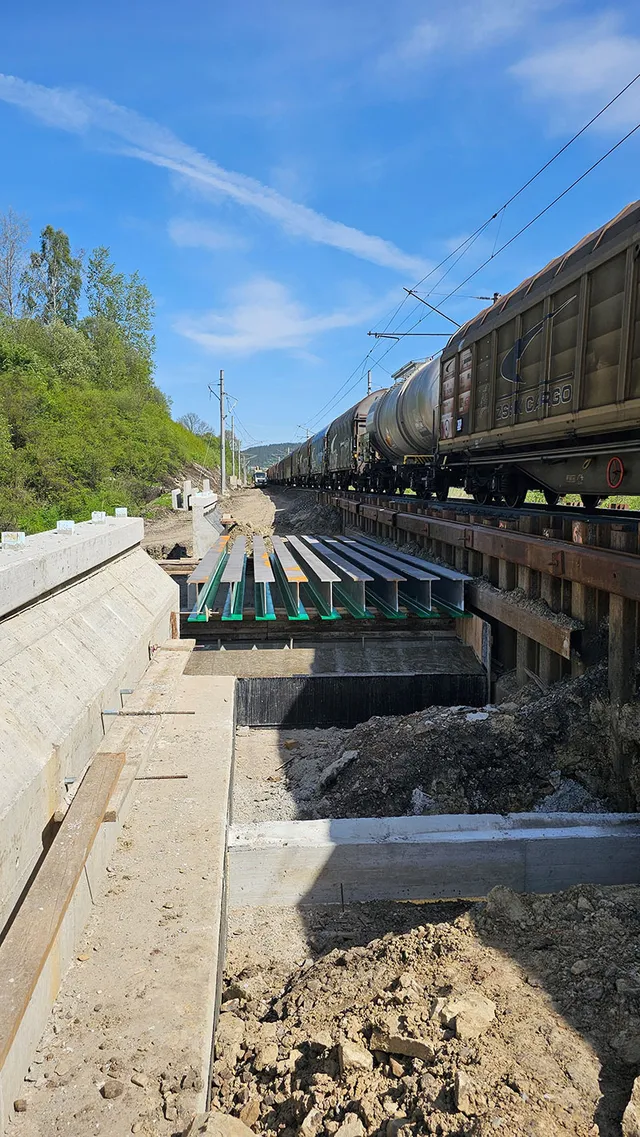 Stahlkonstruktion der Eisenbahnbrücke Čadca – Krásno nad Kysucou 64